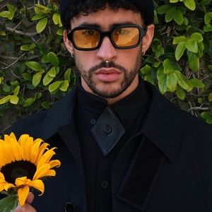 Meet your Posher, Hilmary